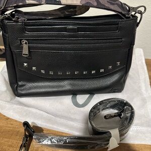 Lug crossbody bag